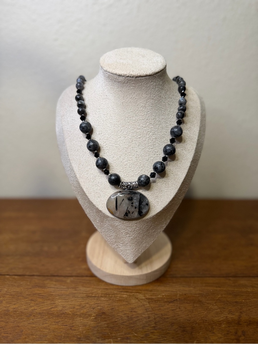 ARTISAN Dark Romance Larvikite and 925 Quartz Pendant - Handmade Necklace